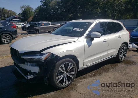 2022 Volvo Xc60 B5 Inscription z USA, uszkodzony, nr VIN YV4L12DL5N1033309